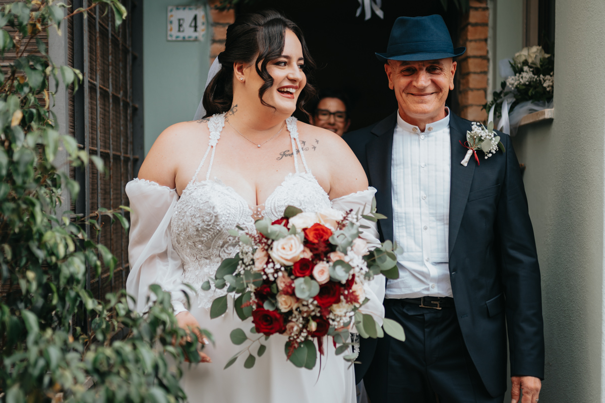 preparazione della sposa durante il matrimonio a Cagliari