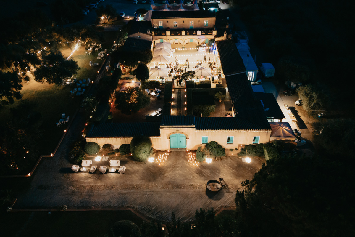 festa e divertimento al ricevimento di matrimonio alla Corte Noa, Pula