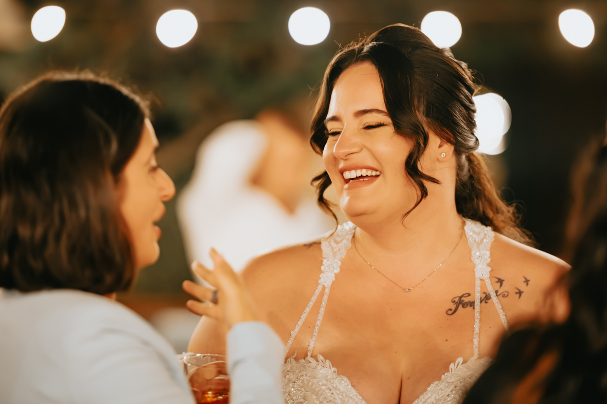 festa e divertimento al ricevimento di matrimonio alla Corte Noa, Pula