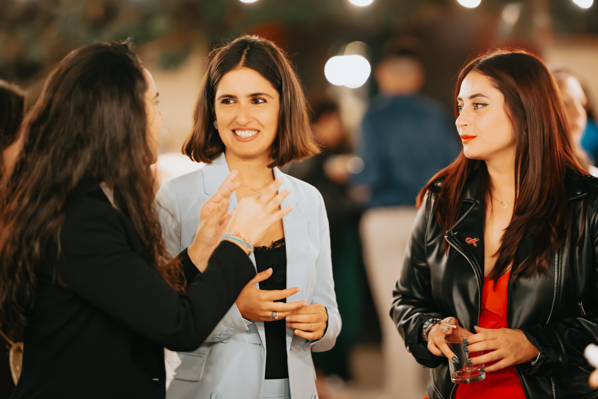 festa e divertimento al ricevimento di matrimonio alla Corte Noa, Pula