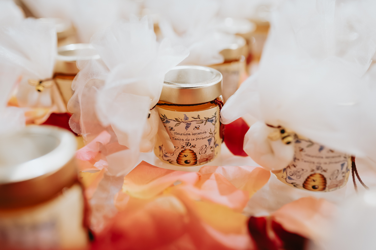 festa e divertimento al ricevimento di matrimonio alla Corte Noa, Pula