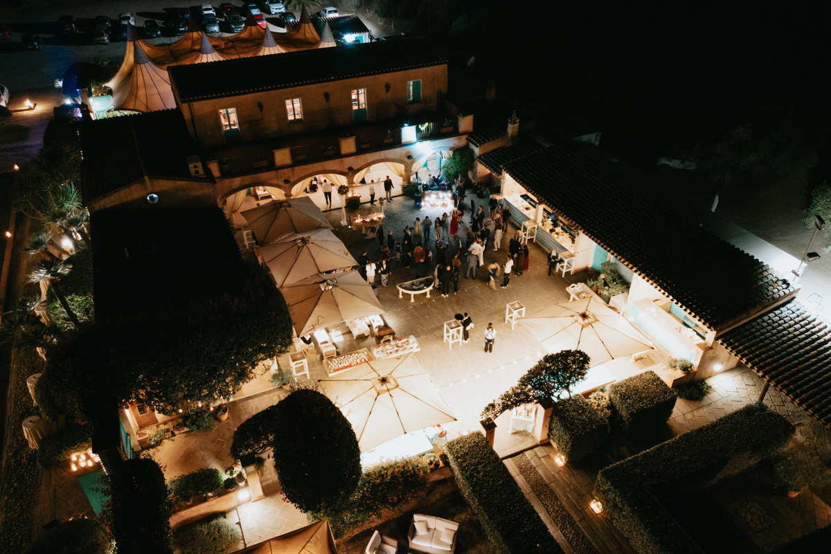 festa e divertimento al ricevimento di matrimonio alla Corte Noa, Pula