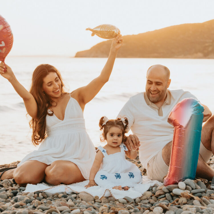 Primo compleanno di Chiara raccontato con un servizio fotografico di famiglia in Sardegna